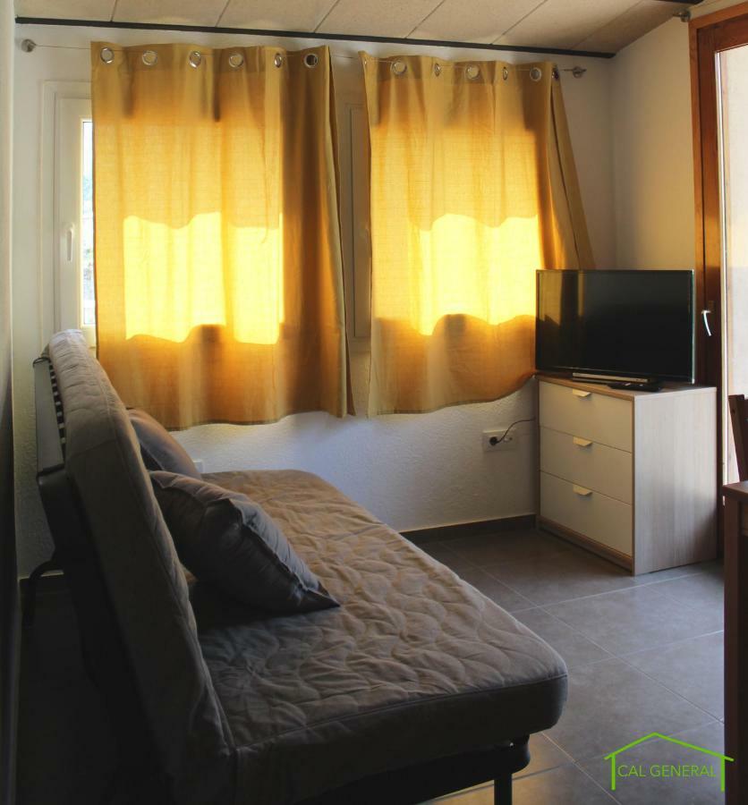 Cal General Apartment La Cellera de Ter Bagian luar foto